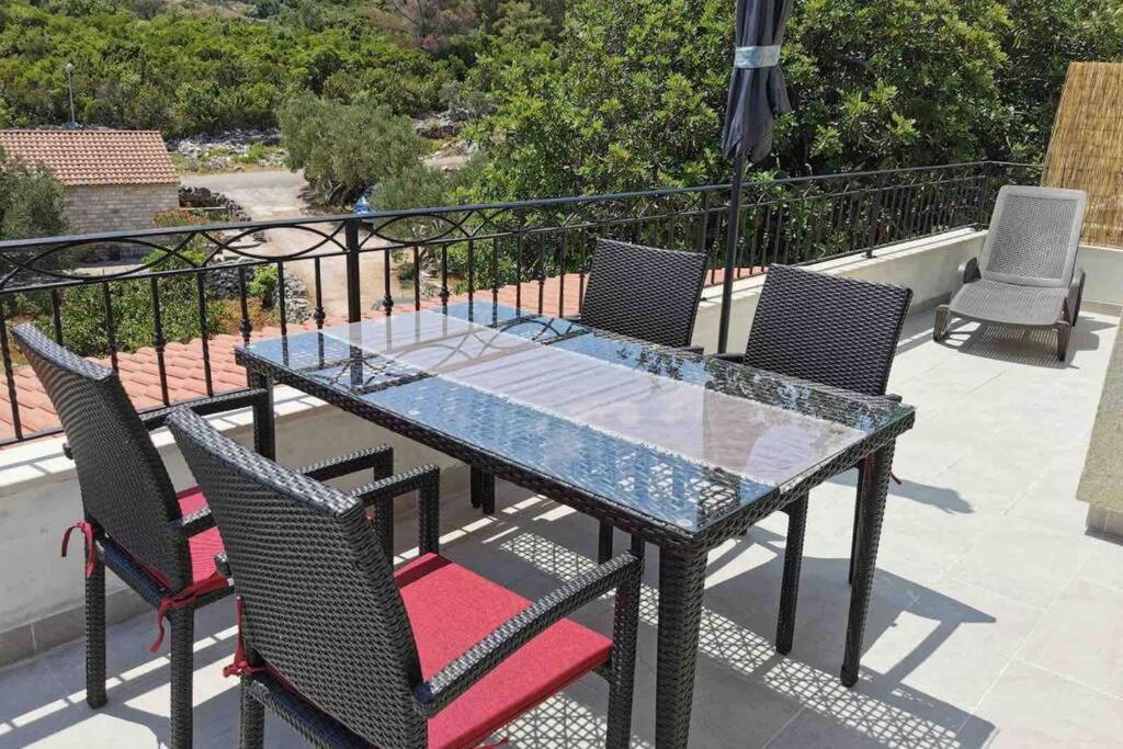Deluxe Apartman “ Koromacna” Kneza Kültér fotó